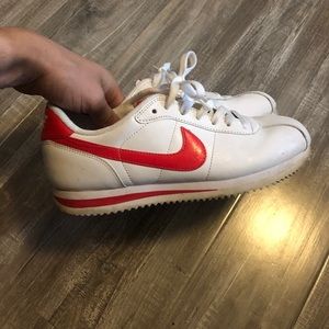 Nike Cortez women’s size 9